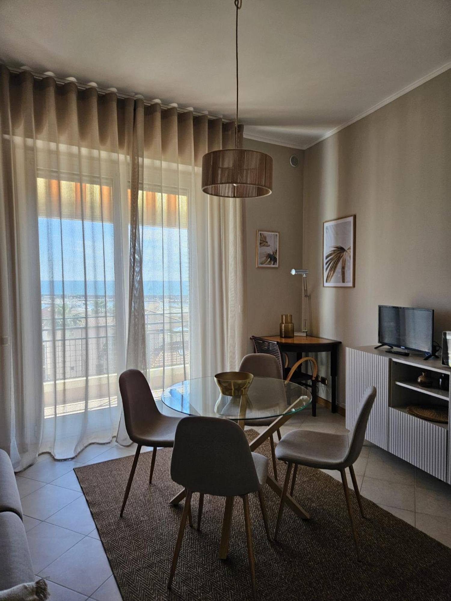Apartmán La Baia Nel Porto Sanremo Exteriér fotografie