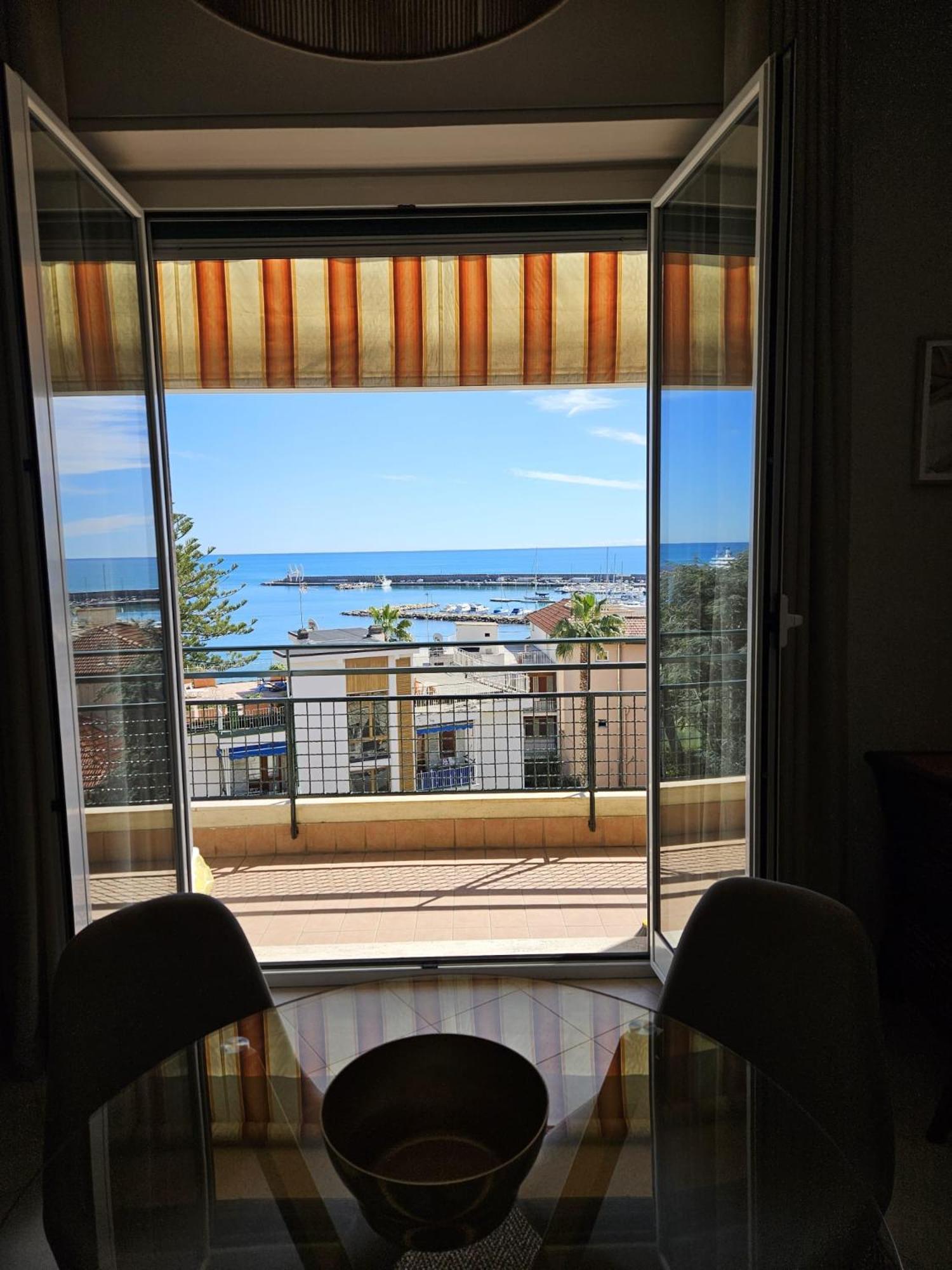 Apartmán La Baia Nel Porto Sanremo Exteriér fotografie