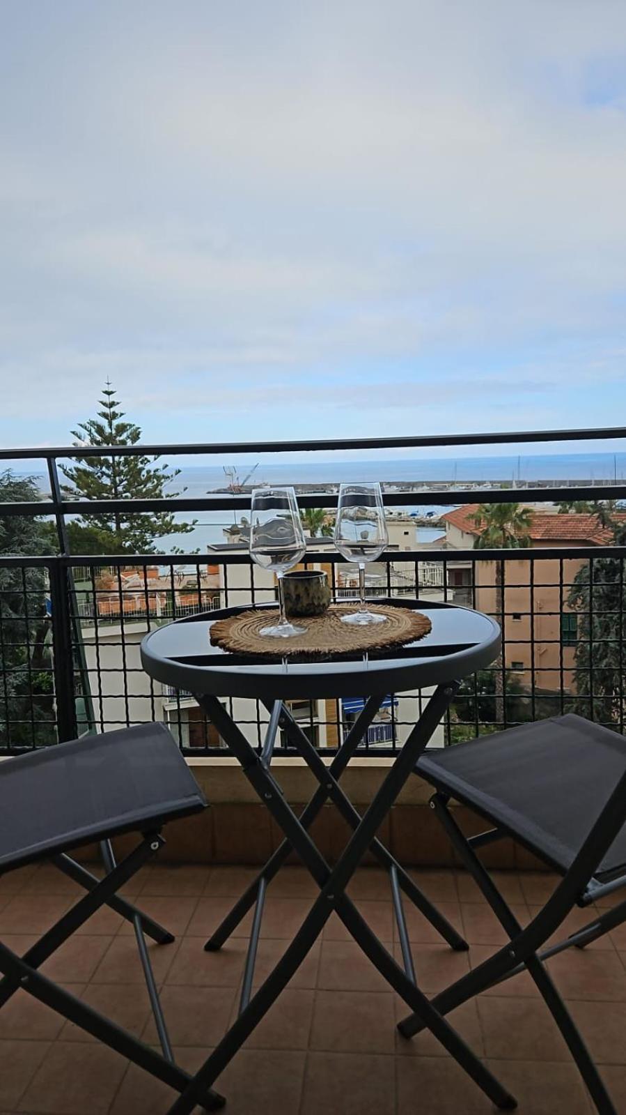 Apartmán La Baia Nel Porto Sanremo Exteriér fotografie